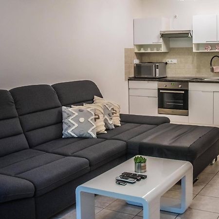 Apartman Garden Daire Cserkeszőlő Dış mekan fotoğraf