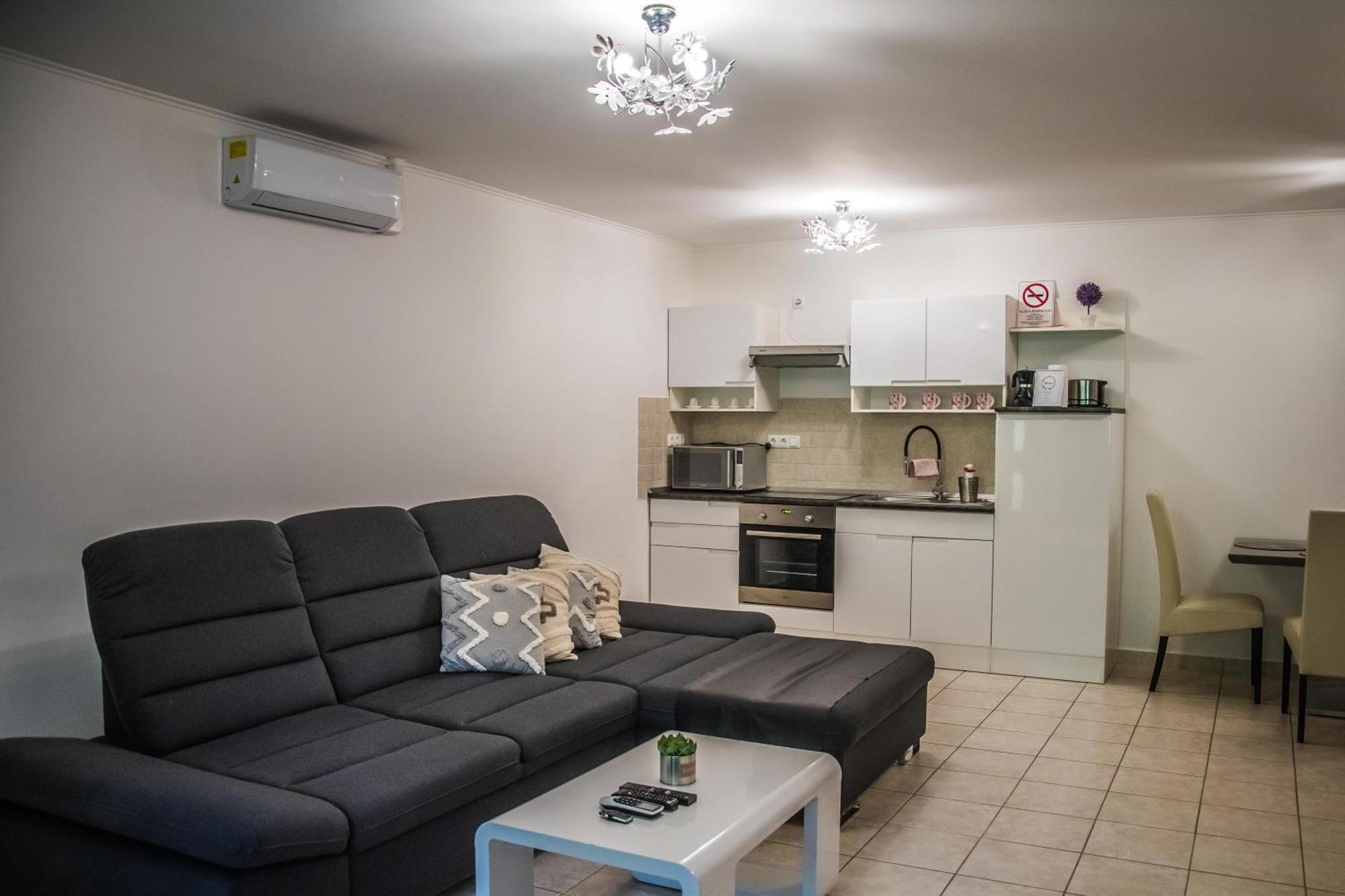 Apartman Garden Daire Cserkeszőlő Dış mekan fotoğraf