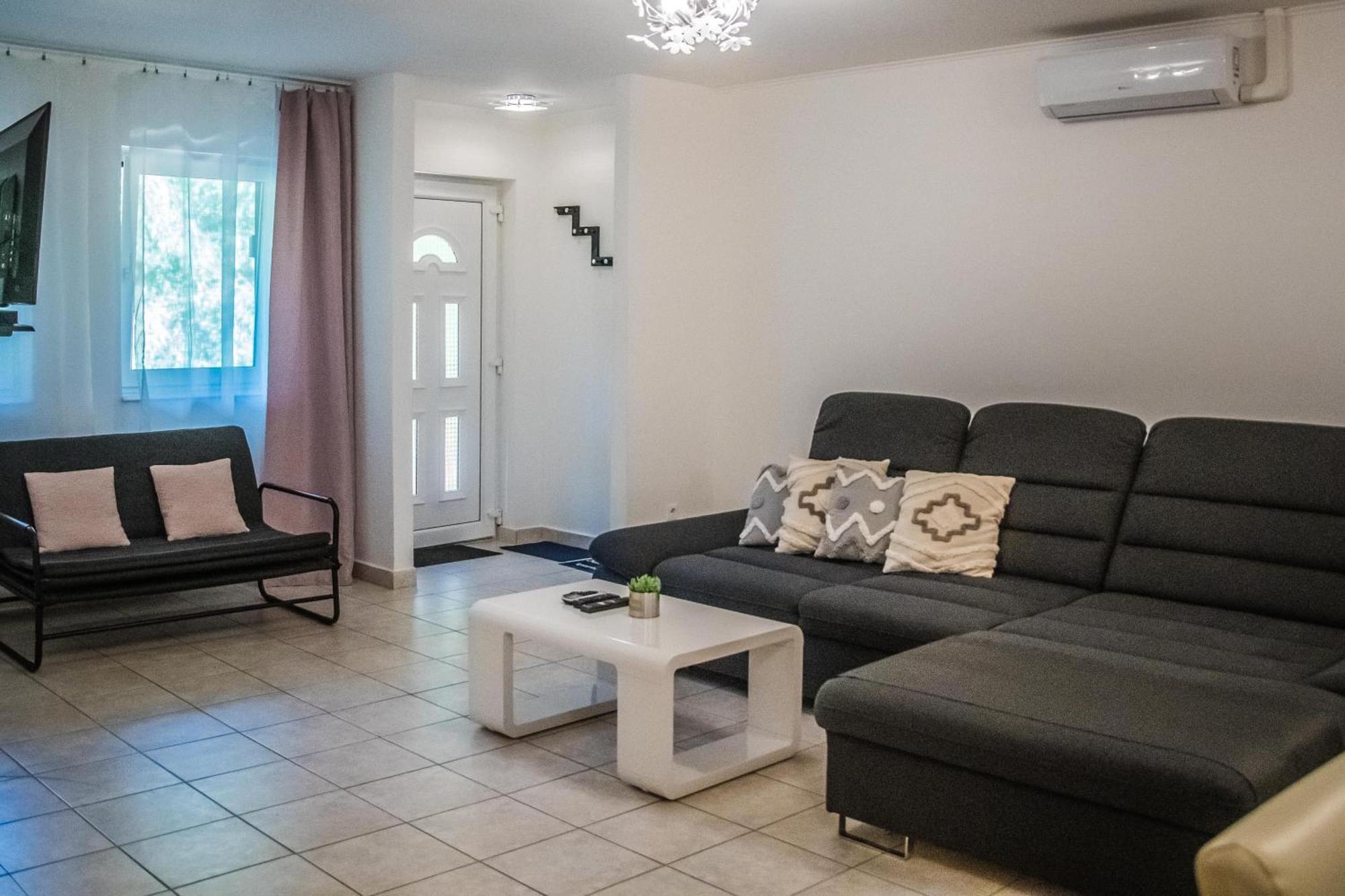 Apartman Garden Daire Cserkeszőlő Dış mekan fotoğraf