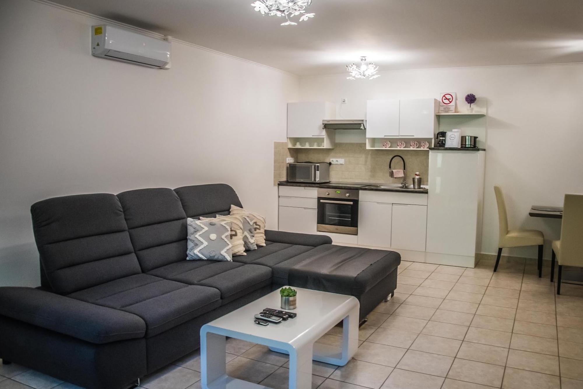 Apartman Garden Daire Cserkeszőlő Dış mekan fotoğraf