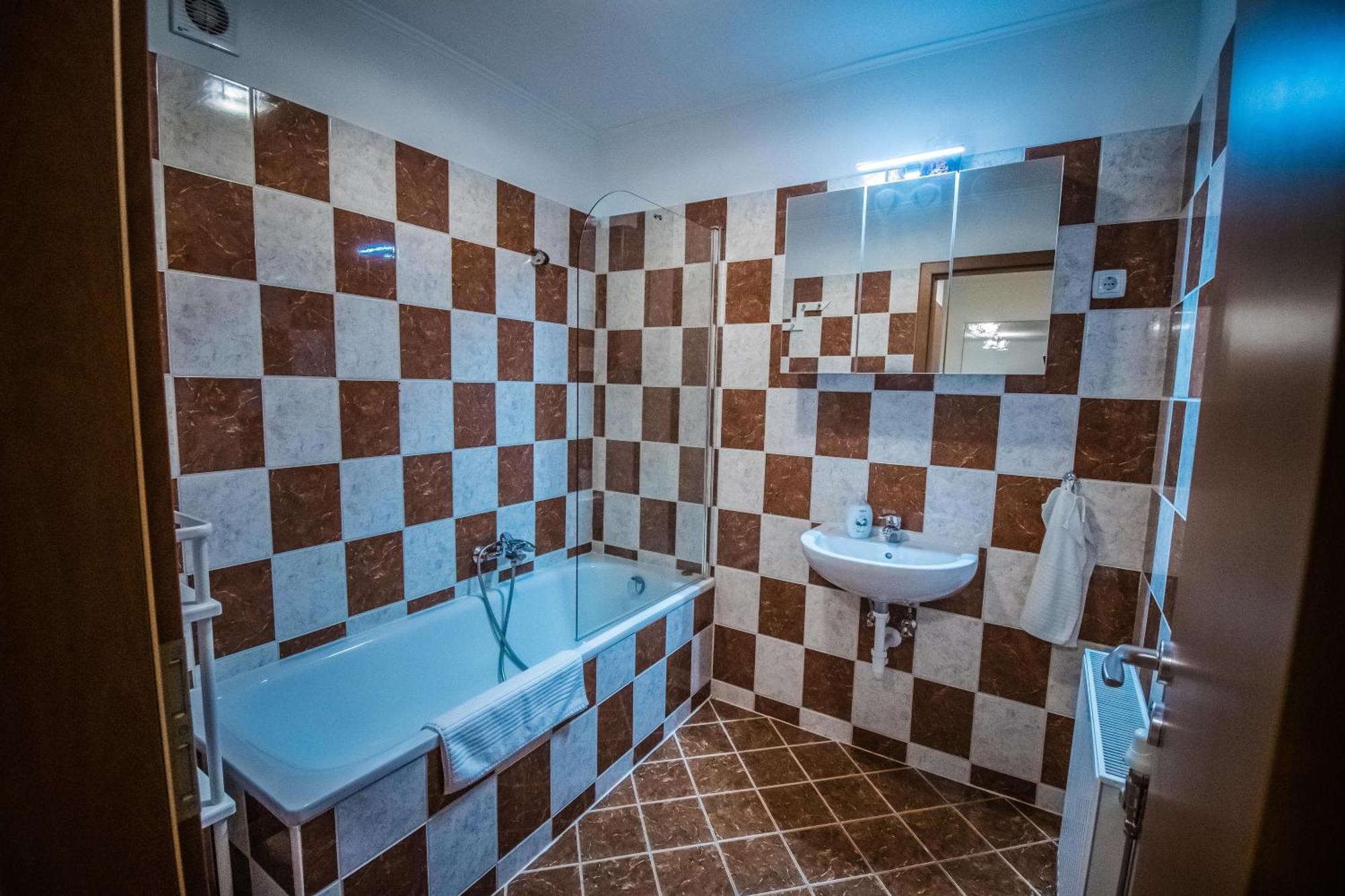 Apartman Garden Daire Cserkeszőlő Dış mekan fotoğraf