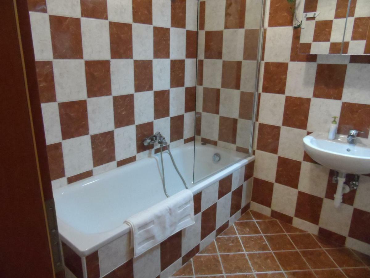 Apartman Garden Daire Cserkeszőlő Dış mekan fotoğraf